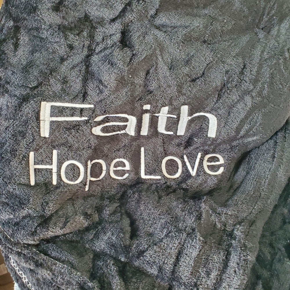 Embroided Throw - Picture 2 of 3